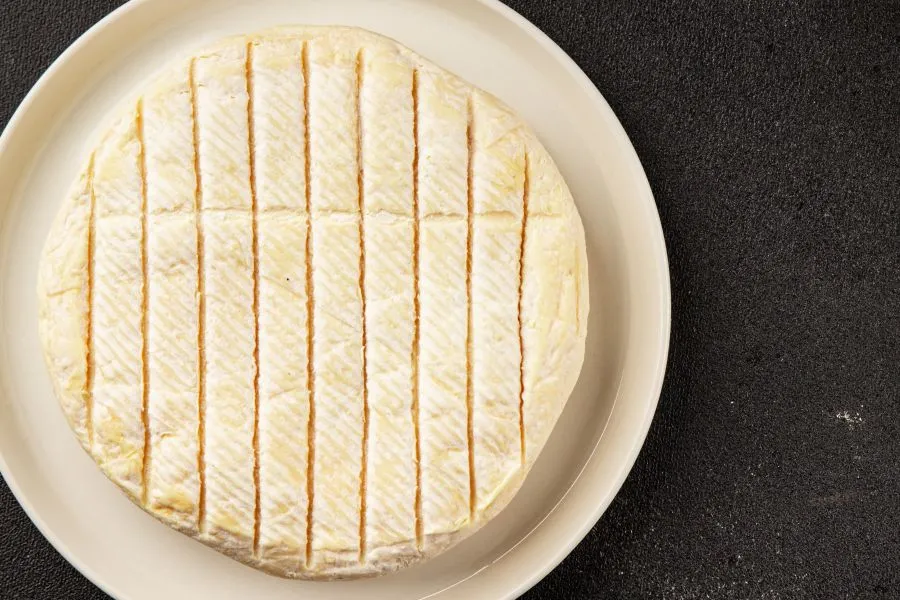 soft cheese with rind outer layer